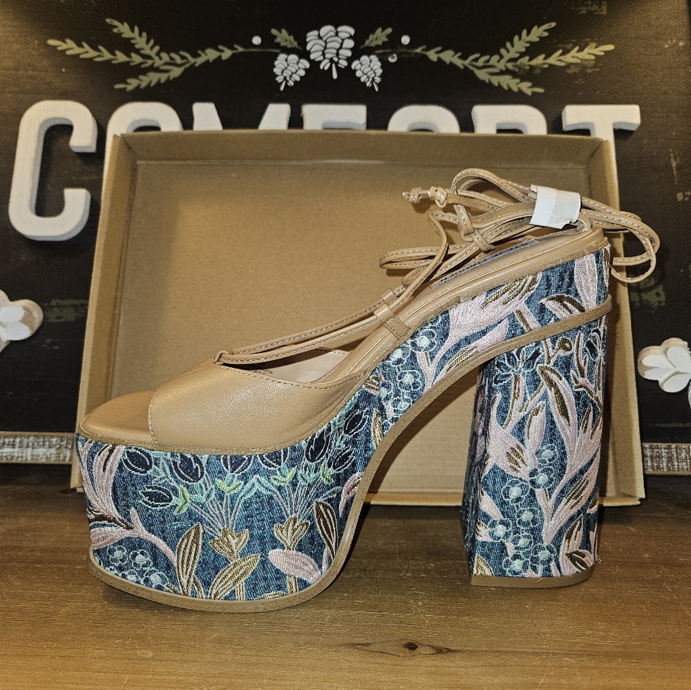 Steve Madden Anika Tan Leather 9.5